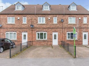 Detached house to rent in Fir Tree Avenue, Auckley, Doncaster, South Yorkshire DN9