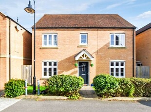 Detached house to rent in Havisham Drive, Swindon SN25