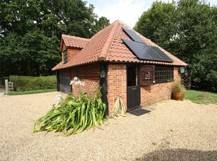 Detached house to rent in Hobbs Farm Cottage, Tandridge Lane, Lingfield, Surrey RH7