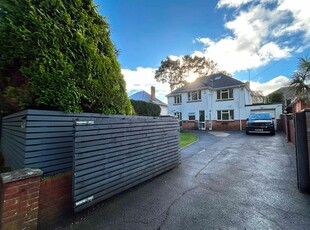 Detached house to rent in Queens Park Avenue, Bournemouth BH8