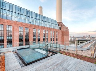 Flat for sale in Circus Road East, London SW11