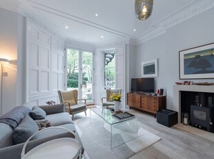 Flat for sale in Sutherland Avenue, London W9