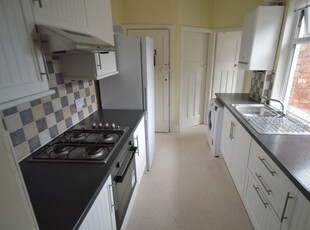 Flat to rent in Addycombe Terrace, Newcastle Upon Tyne NE6
