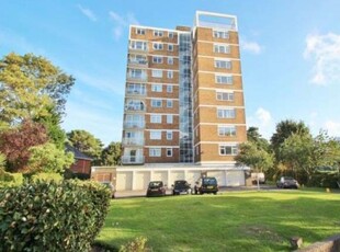 Flat to rent in Bath Road, Bournemouth BH1