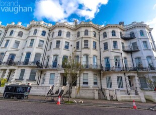 Flat to rent in Denmark Terrace, Brighton, East Sussex BN1