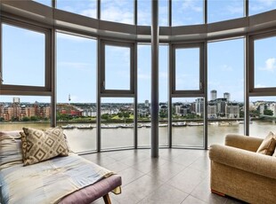 Flat to rent in Falcon Wharf, 34 Lombard Road SW11