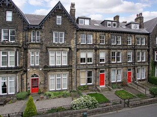 Flat to rent in Granby Road, Harrogate HG1