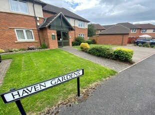 Flat to rent in Haven Gardens, Darlington DL1