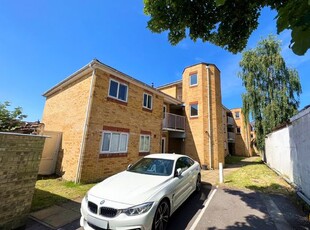 Flat to rent in Kidson Court, Havant Road, Portsmouth PO2