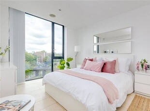 Flat to rent in Latitude House, Oval Road, London NW1