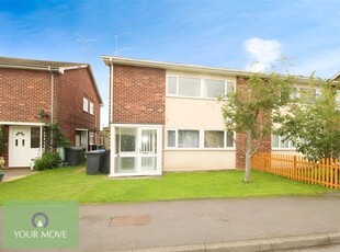 Flat to rent in Lords Lane, Studley, Warwickshire B80