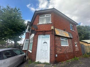 Flat to rent in Lugsdale Road, Widnes WA8