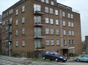 Flat to rent in St Keyna Court, Keynsham, Bristol BS31