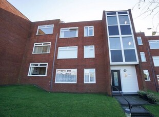 Flat to rent in Stocks Park Drive, Horwich, Bolton BL6