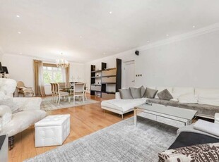 Property to rent in Fitzjohn's Avenue, Hampstead NW3
