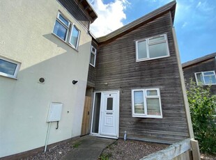 Property to rent in Summercroft, Donnington, Telford TF2