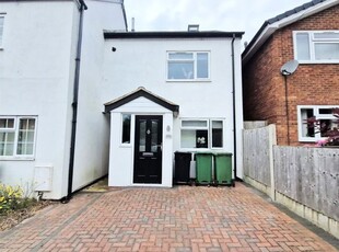 Semi-detached house to rent in Carlyle Road, Aston Fields, Bromsgrove B60