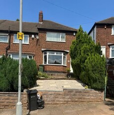 Semi-detached house to rent in Carmodale Avenue, Birmingham B42