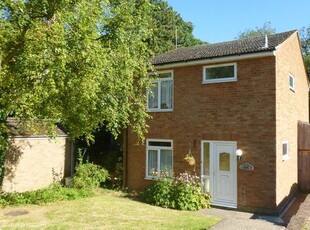 Semi-detached house to rent in Grenadine Way, Tring HP23