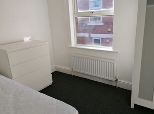 Shared accommodation to rent in Room 3, 107 Watson Road, Worksop S80