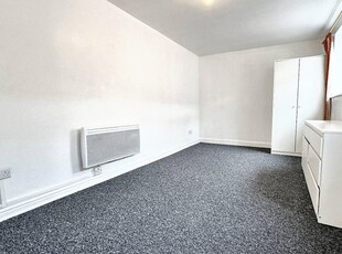 Studio to rent in Church Road, Lawrence Hill BS5