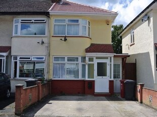 Terraced house to rent in Lewins Way, Cippenham, Slough SL1