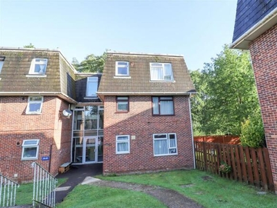 1 Bedroom Flat For Sale In Church Crookham