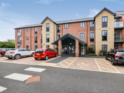 1 Bedroom Retirement Apartment For Sale in Oakham, Leicestershire
