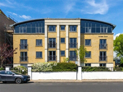1 bedroom retirement property for sale in Union Place, Worthing, West Sussex, BN11