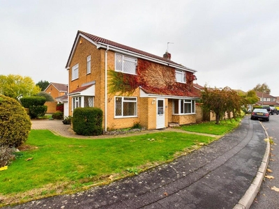 4 bedroom detached house for rent in Kestrel Close, Leicester Forest East, Leicester, LE3