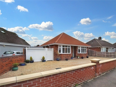 Gowing Road, Hellesdon, Norwich, Norfolk, NR6 3 bedroom bungalow in Hellesdon