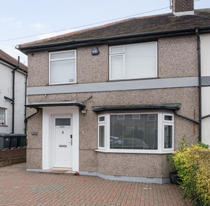 Oakleigh Road North, London - 3 bedroom semi-detached house