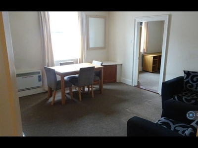 1 bedroom flat for rent in Broad Street, Canterbury, CT1