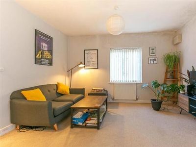 2 Bedroom Apartment For Rent In Bishopston, Bristol