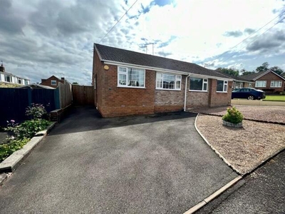 2 Bedroom Bungalow Stourbridge Dudley