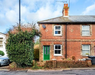2 Bedroom End Of Terrace House For Sale In Haslemere