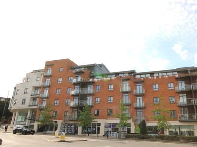 2 bedroom flat for rent in Trinity Gate, Epsom Road, Guildford, GU1