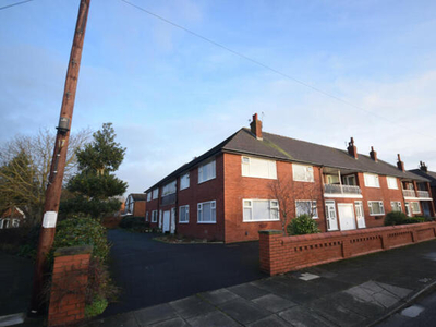 3 Bedroom Apartment For Sale In Lytham St. Annes, Lancashire