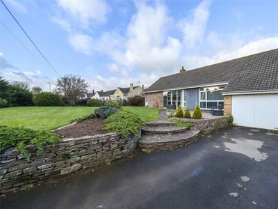 3 Bedroom Bungalow For Sale In Bristol, Gloucestershire