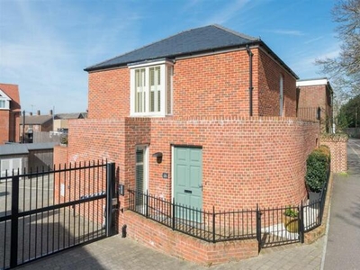 3 Bedroom Detached House For Sale In 1a St Thomas Place