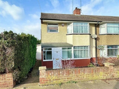3 Bedroom End Of Terrace House For Sale In Northampton