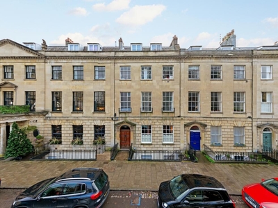 3 bedroom flat for sale in Clifton, Bristol, BS8