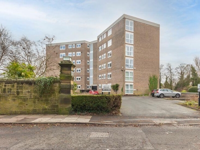 3 bedroom flat for sale in Wentworth Grange, The Grove, Gosforth, Newcastle upon Tyne, NE3