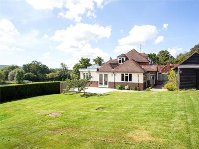 3 Bedroom Semi-detached House For Sale In Pulborough, West Sussex