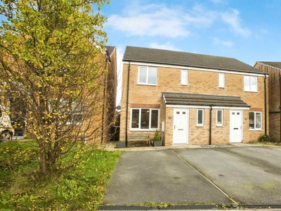 3 bedroom semi-detached house for sale in Royds Hall Drive, Bradford, BD6