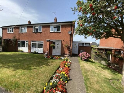3 Bedroom Semi-detached House For Sale In Ruyton Xi Towns