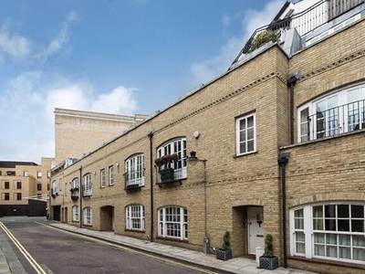 3 Bedroom Town House For Sale In London