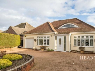 4 Bedroom Detached Bungalow For Sale In Talbot Woods, Bournemouth