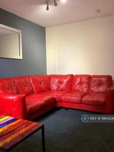 4 Bedroom End Of Terrace House For Rent In Middlesbrough