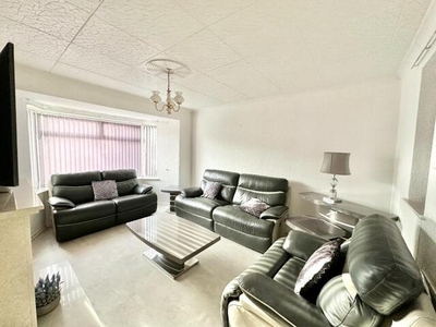 4 Bedroom Semi-detached House For Sale In Sale, Greater Manchester